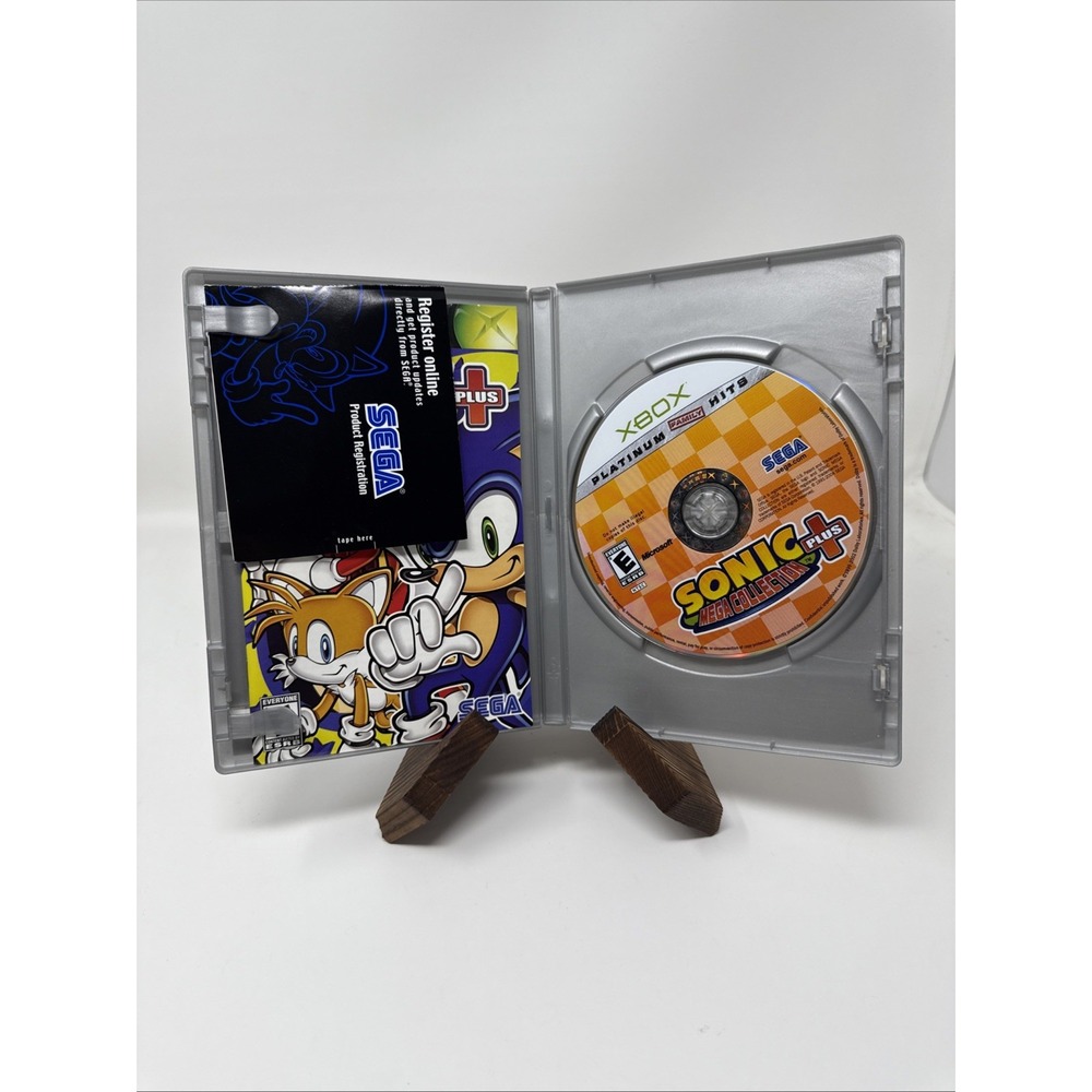Sonic Mega Collection Plus Xbox - CIB W Manual W/ Regerstartion Card Clean - Picture 3 of 4